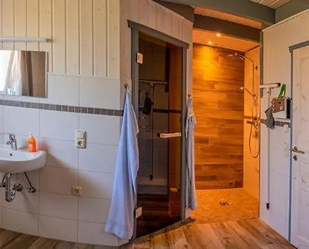 Vakantiehuis Wildgans Classic 250 *